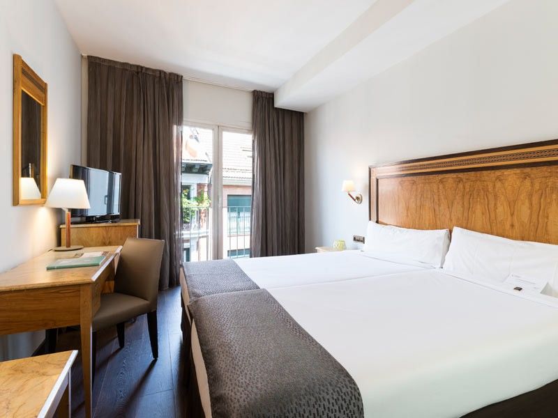 Eurostars Madrid Gran Via Hotel Ngoại thất bức ảnh