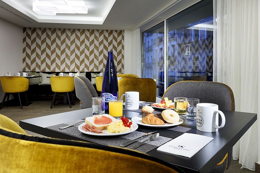Eurostars Madrid Gran Via Hotel Ngoại thất bức ảnh