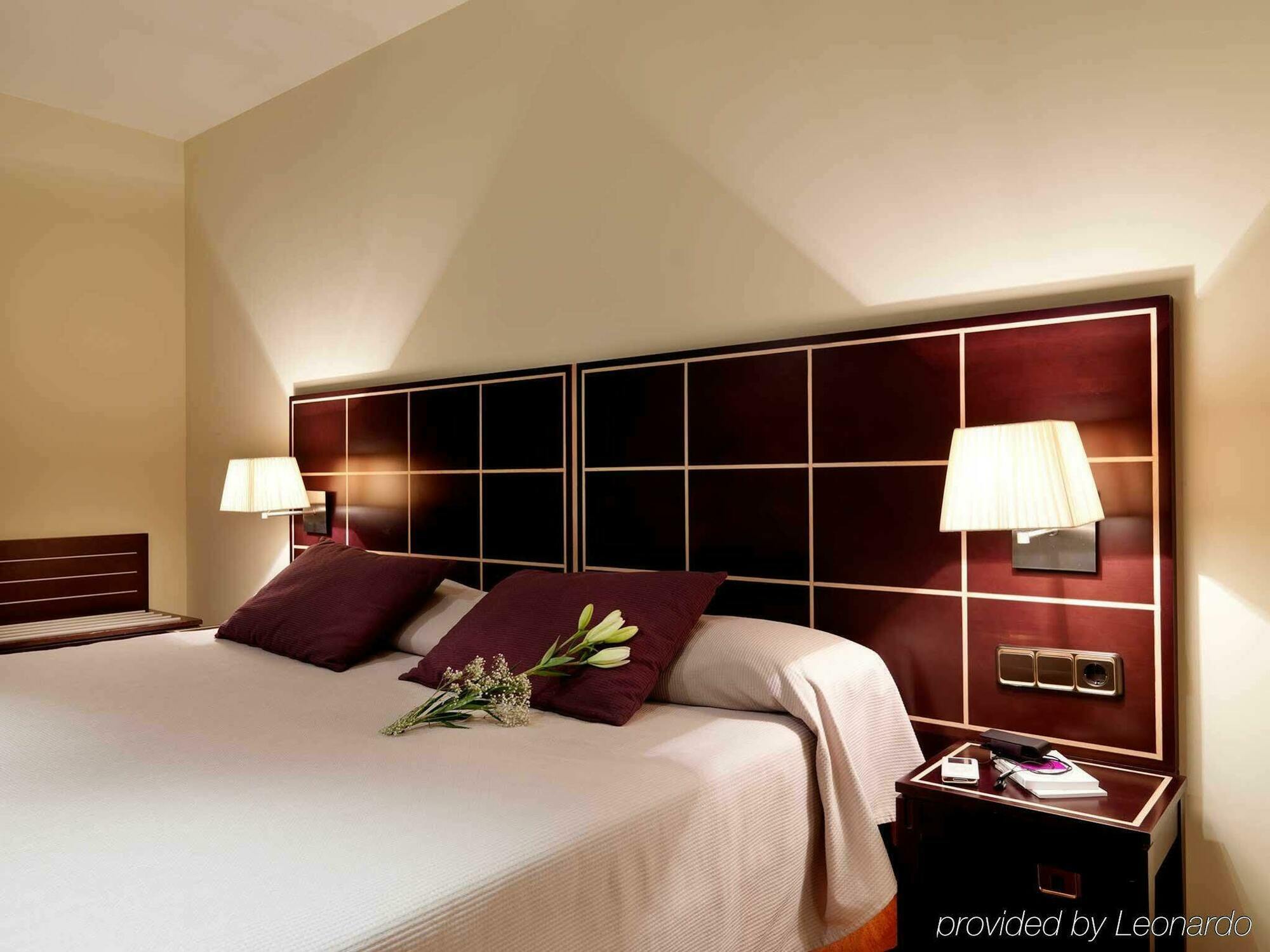 Eurostars Madrid Gran Via Hotel Ngoại thất bức ảnh
