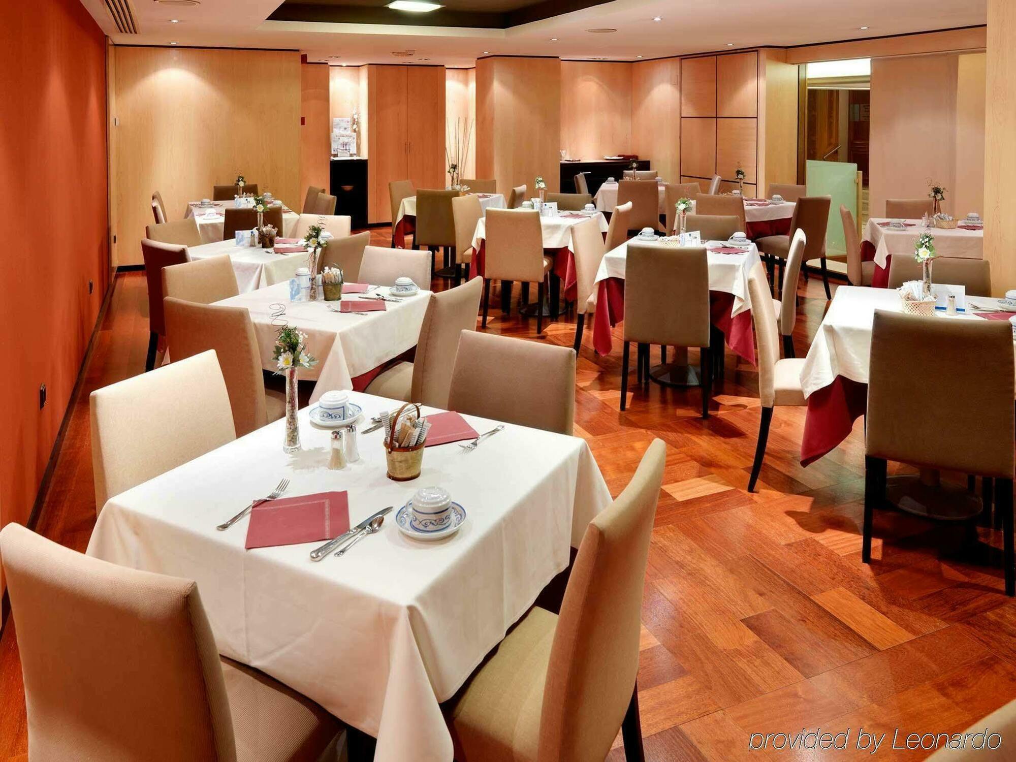 Eurostars Madrid Gran Via Hotel Nhà hàng bức ảnh